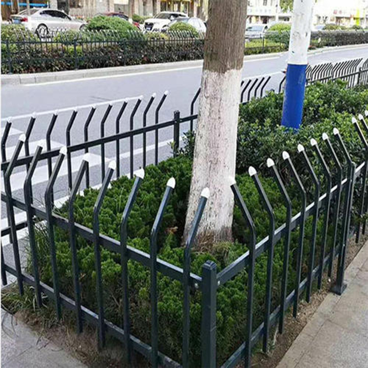 如何安裝草坪護(hù)欄 如何安裝草坪護(hù)欄